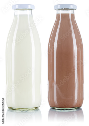 Milch und Kakao Flasche Milchflasche freigestellt Freisteller isoliert