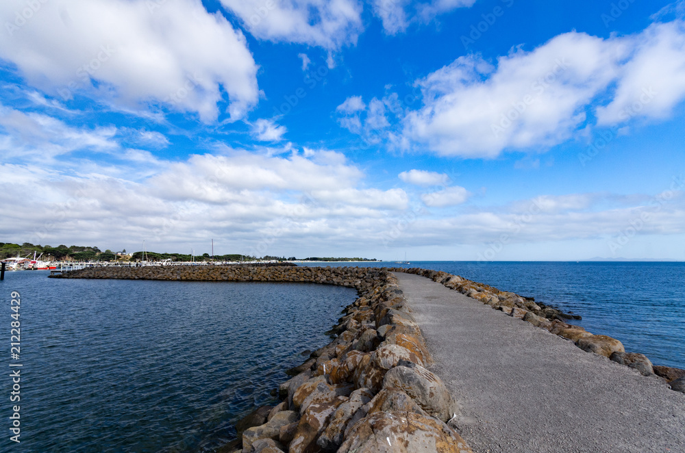 Breakwater pt arl Breakwater pt arl