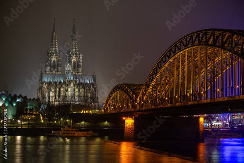 Canvas Print Köln bei Nacht