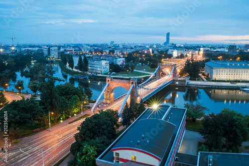 Naklejka na ścianę Wrocław miejski wieczorem (zachód słońca)