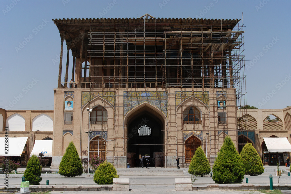 Fototapeta premium View of Ali Qapu, a historical Persian palace located in Isfahan