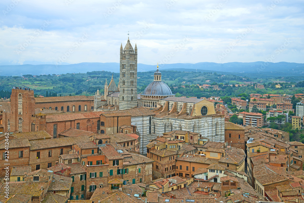 View of the Duomo di Siena in a cloudy September afternoon. Siena, Italy