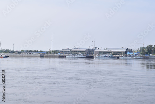 Китайская таможня (город Хэйхе). Вид с Благовещенска 