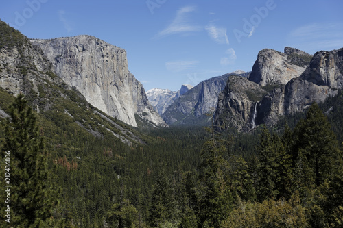 El Capitan in Yosemite Valley since Tunnel View into Yosemite National Park, California. Yosemite is recognized for its granite cliffs, waterfalls, giant sequoia, lakes, mountains and glaciers.