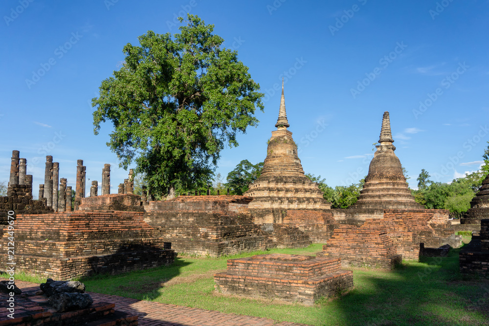 Wat Mahathat Temple in the precinct of Sukhothai Historical Park, Thailand Wat Mahathat Temple in the precinct of Sukhothai Historical Park, Thailand