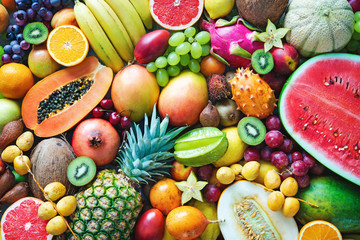 Crédence de cuisine Fruits Assortiment de fruits tropicaux colorés mûrs  © Alexander Raths