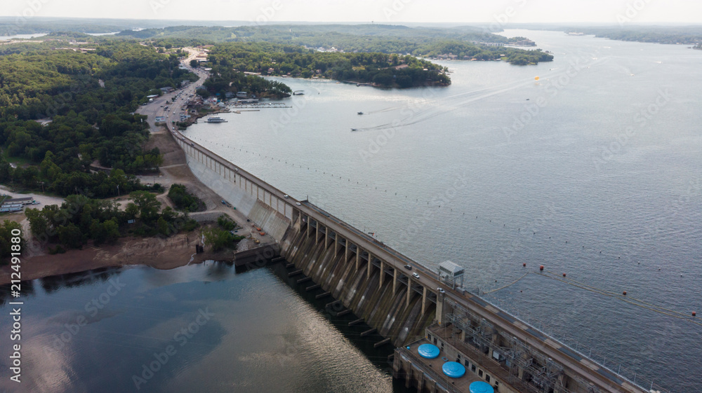 Lake of the Ozarks - Bagnell Dam