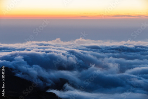 立山からみる夕景の雲海