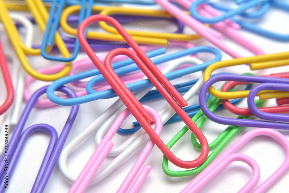 Bunte Büroklammern Bunte Büroklammern
