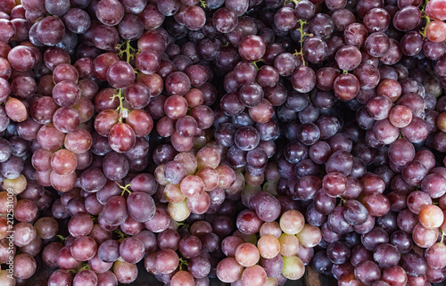 Grapes niagara, retail of delicious red grapes.