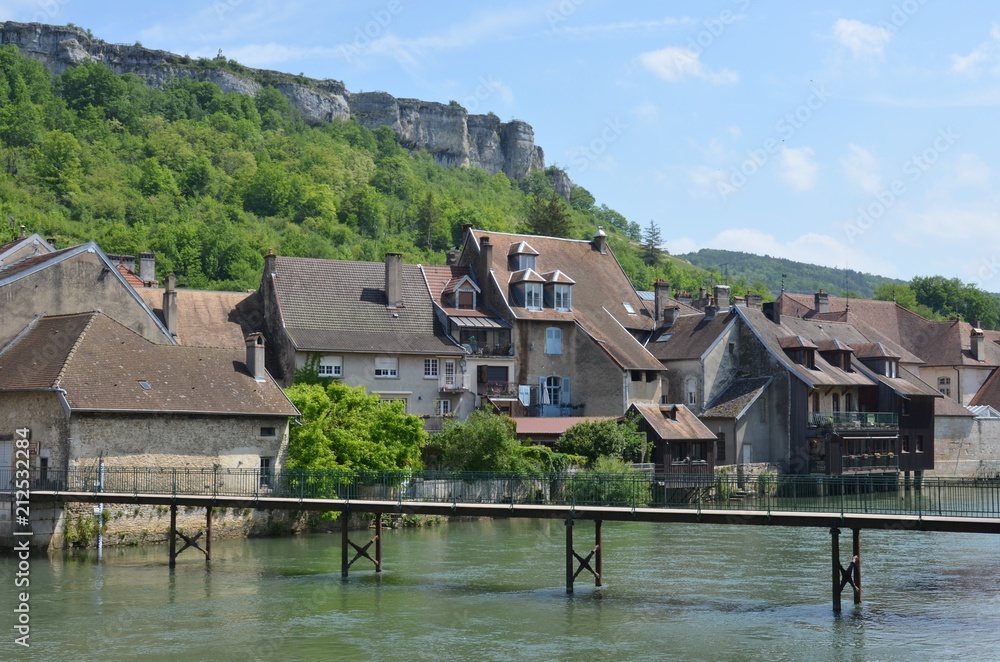 Passerelle d'Ornans, sur la Loue, commune du Doubs, France