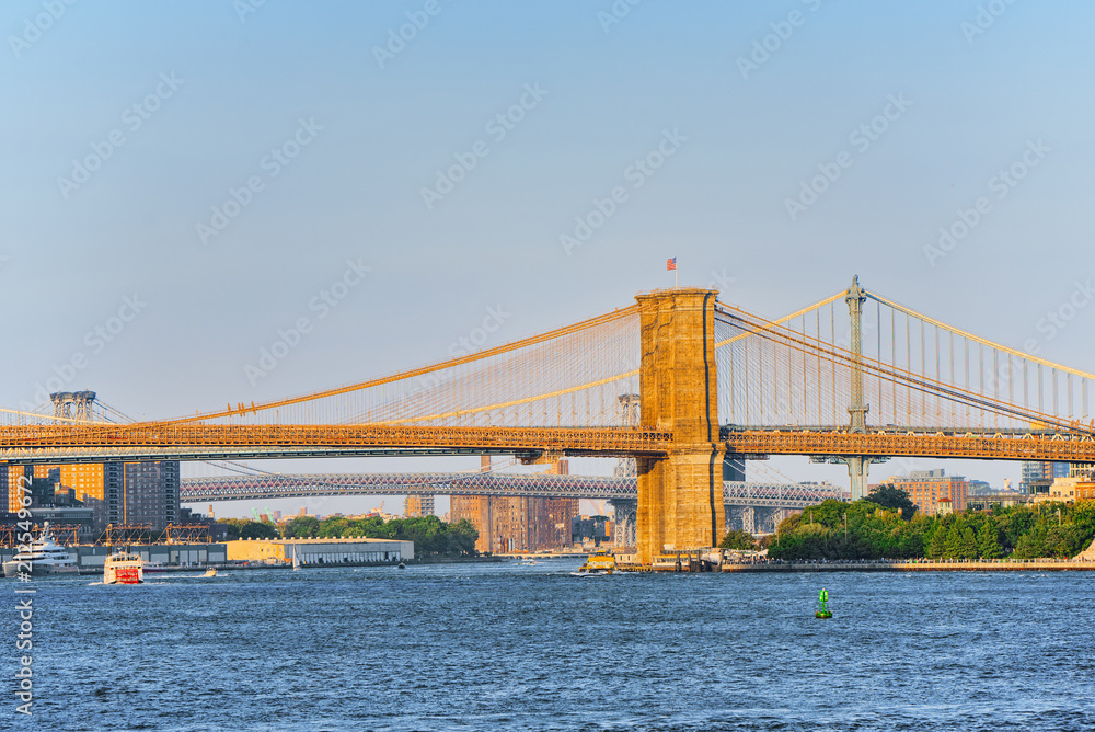 Fototapeta premium Suspended Brooklyn Bridge across Lower Manhattan and Brooklyn. New York, USA.