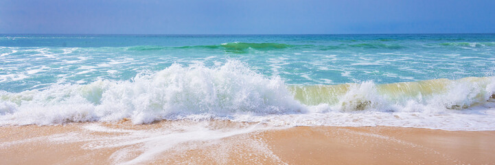 Fotobehang Oceaan golven Atlantische oceaan golven panorama  © Delphotostock