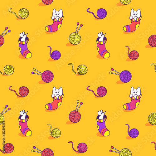 Funny little cat and mouse seamless pattern