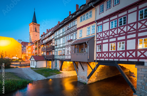 Obraz na płótnie Historic city center of Erfurt with Krämerbrücke bridge illuminated at twilight, Thüringen, Germany w salonie