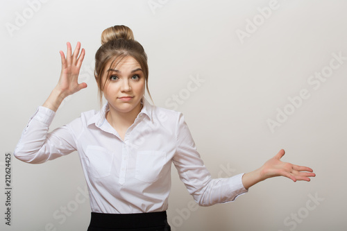 Canvas Print woman in perplexity