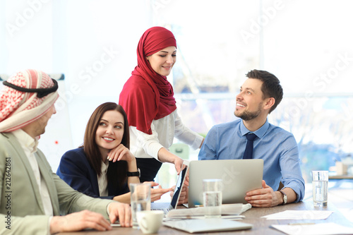 Office employees and their ...
