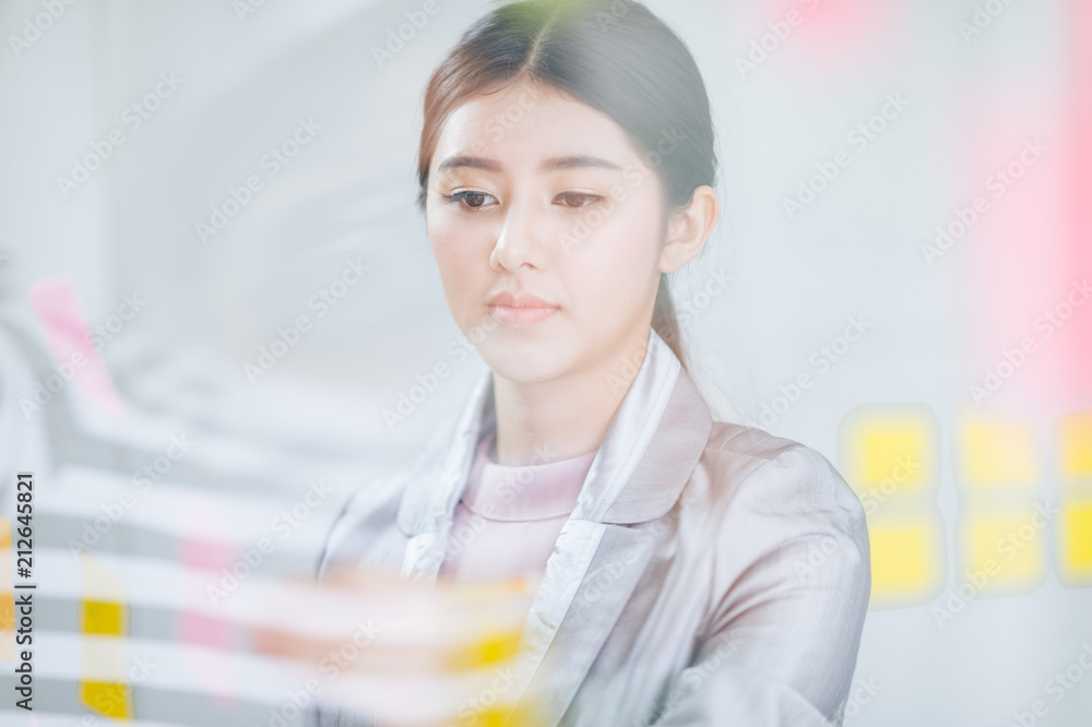 Portrait of a young woman office worker,people business and entrepreneurship concept Portrait of a young woman office worker,people business and entrepreneurship concept