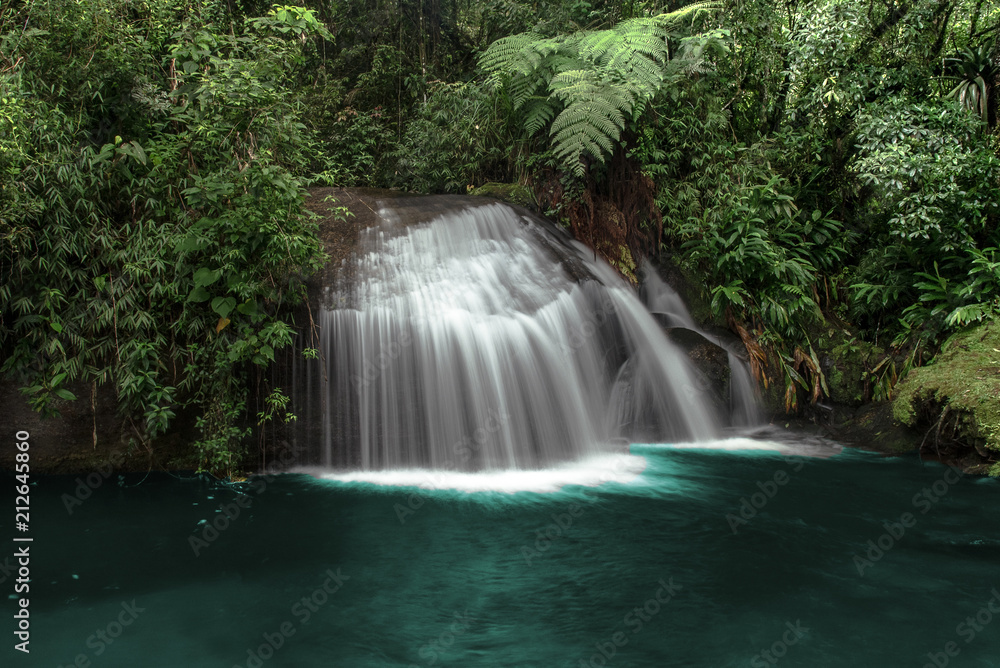 Obraz premium Little waterfall
