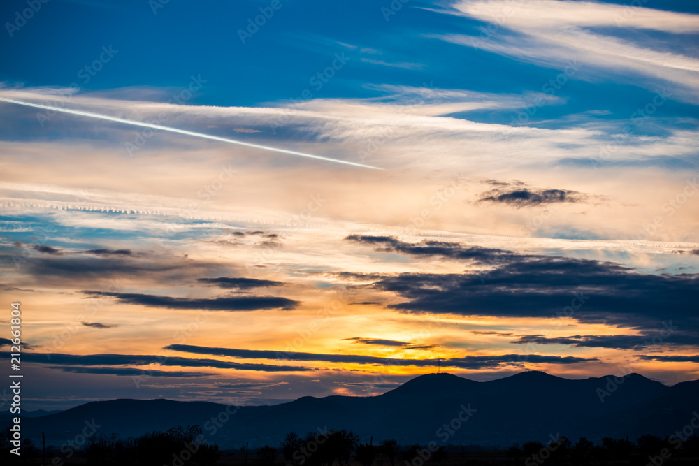 Obraz premium sunset over the sea