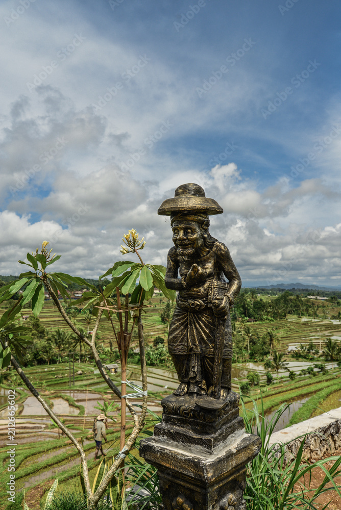 Obraz premium Sculpture of old man