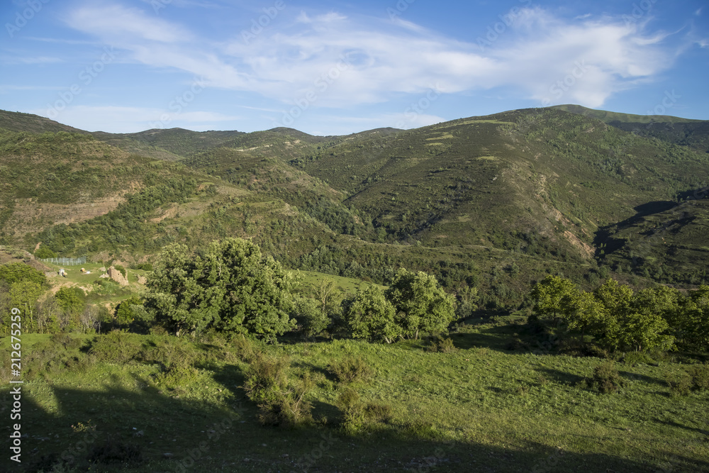 Obraz premium Cameros Mountain range landscape or Siera de Cameros, close to Treguajantes village in La Rioja, Spain