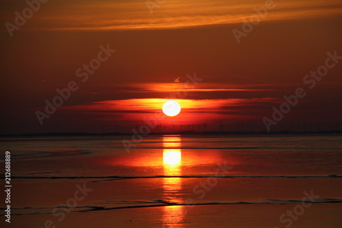 Sonnenuntergang am Dollard Nordsee