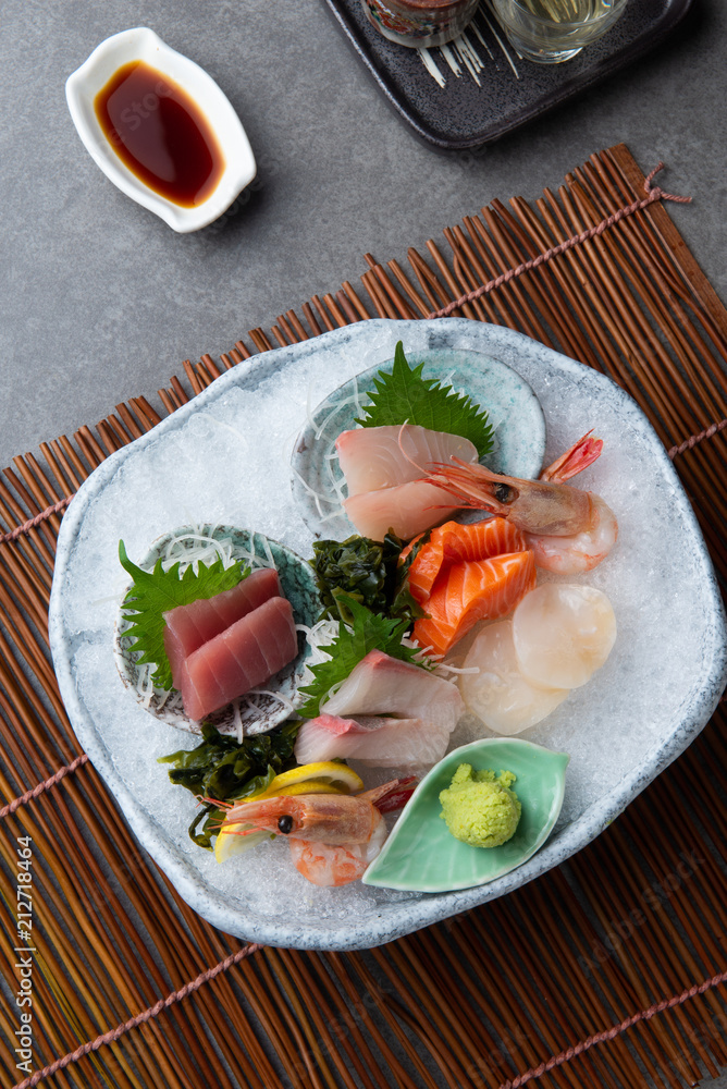 japanese foods sashimi (raw sliced fish, shellfish or crustaceans) japanese foods sashimi (raw sliced fish, shellfish or crustaceans)