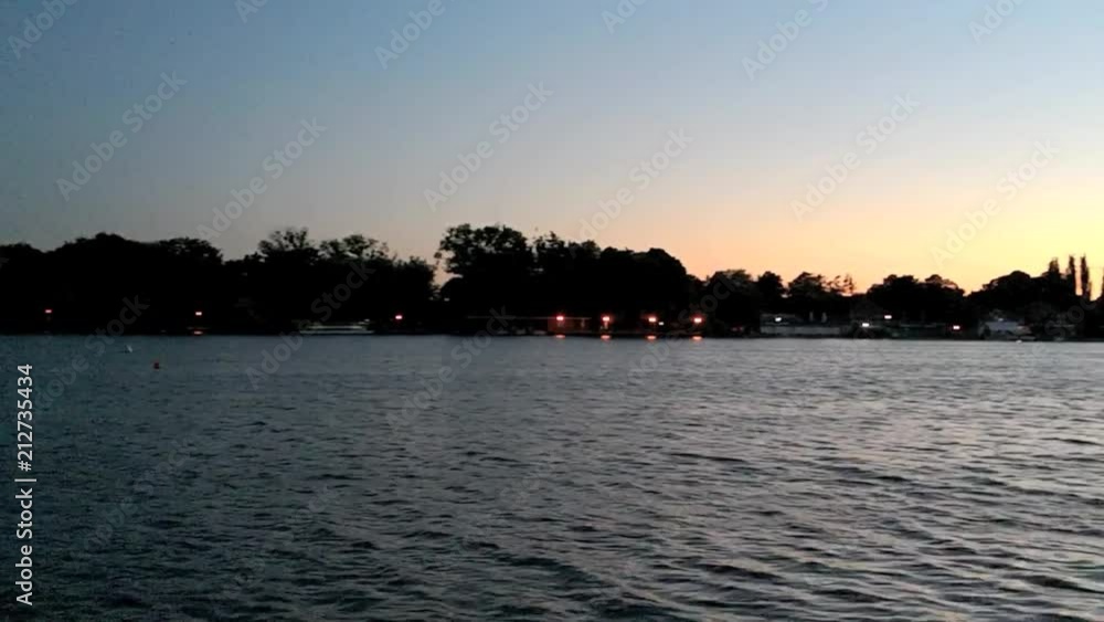 Maschsee künstlich angelegter See in der Stadt Hannover