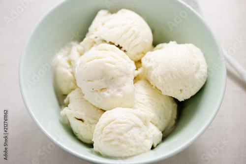 Low fat vanilla ice creams 
