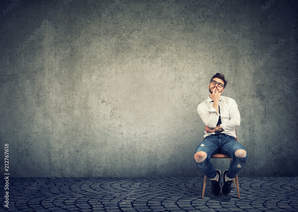 Ταπετσαρία Casual man contemplating on career choice