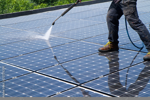 washing and cleaning photovoltaic panels