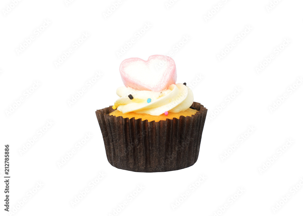 Heart marshmallow cup cake with macro close up Isolated on white backgrounds Heart marshmallow cup cake with macro close up Isolated on white backgrounds