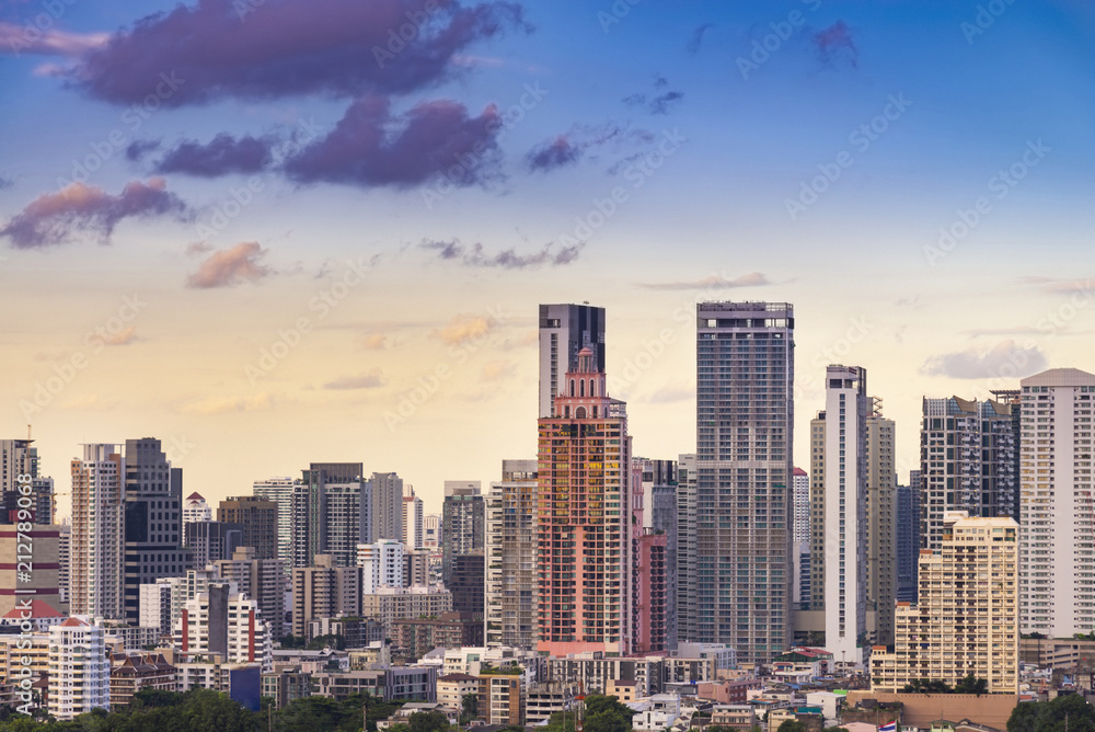 Naklejka premium cityscape Bangkok sunset skyline, Thailand. Bangkok is metropolis and favorite of tourists live at between modern building / skyscraper, Community residents