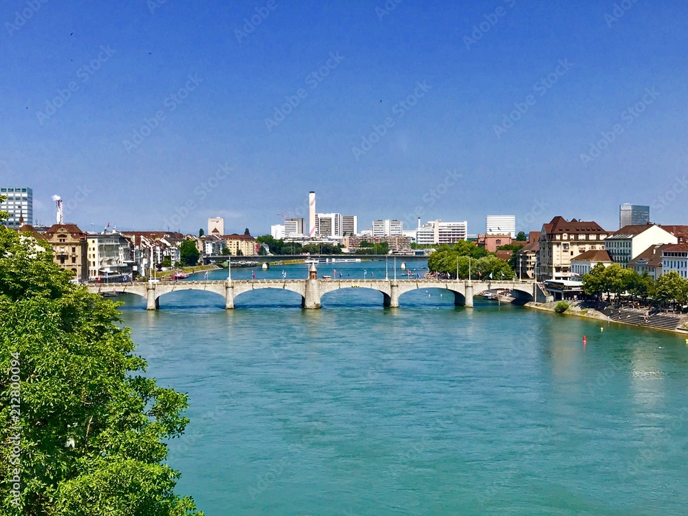 Obraz premium Rhein in Basel (Schweiz)