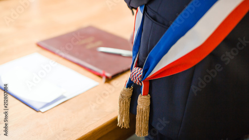 Mariage à la mairie photo