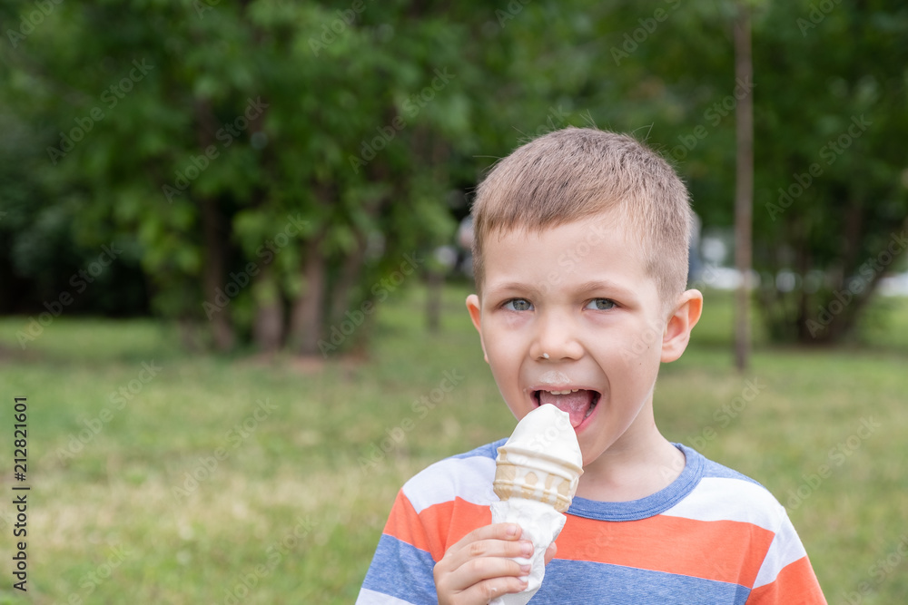 funny children kids little boys eating ice cream funny children kids little boys eating ice cream