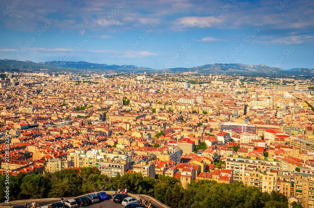 Obraz premium Aerial view of beautiful city Marseille, France