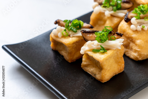 Grilled Tofu with Shitake Mushroom and Golden Needle Mushroom