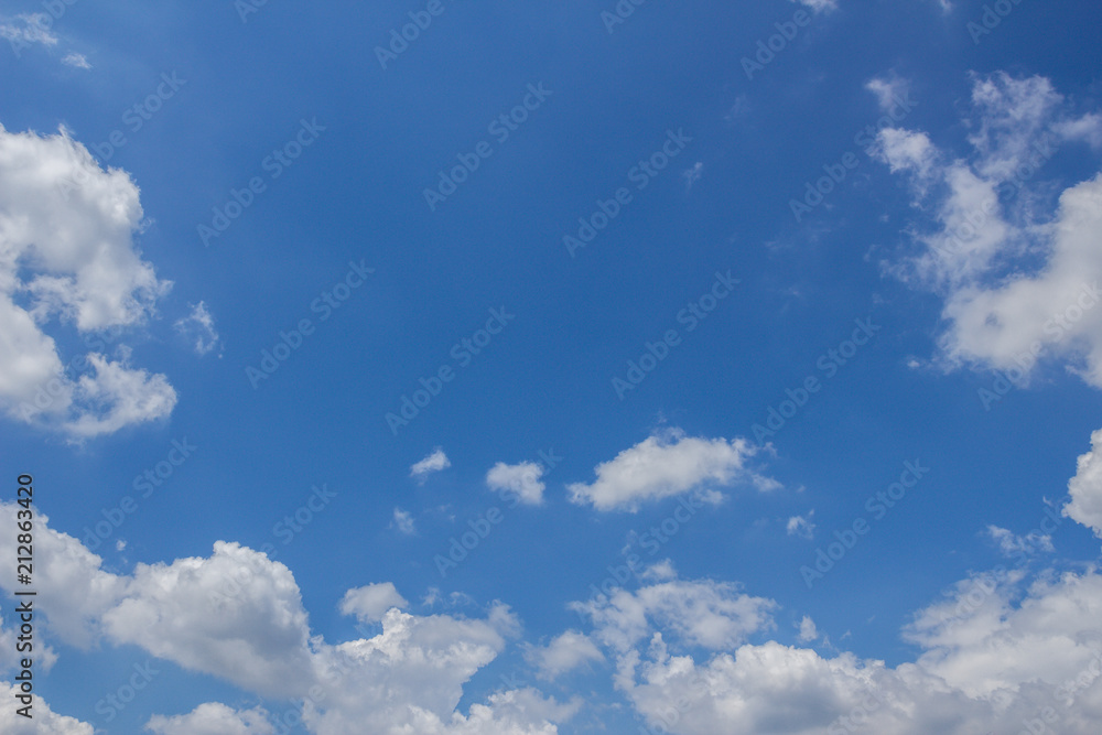Fototapeta premium Blue sky background with clouds