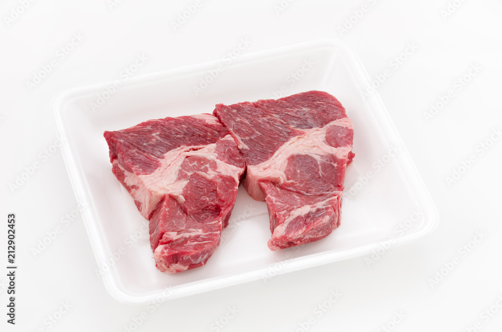 牛肩ロースステーキ（生肉）