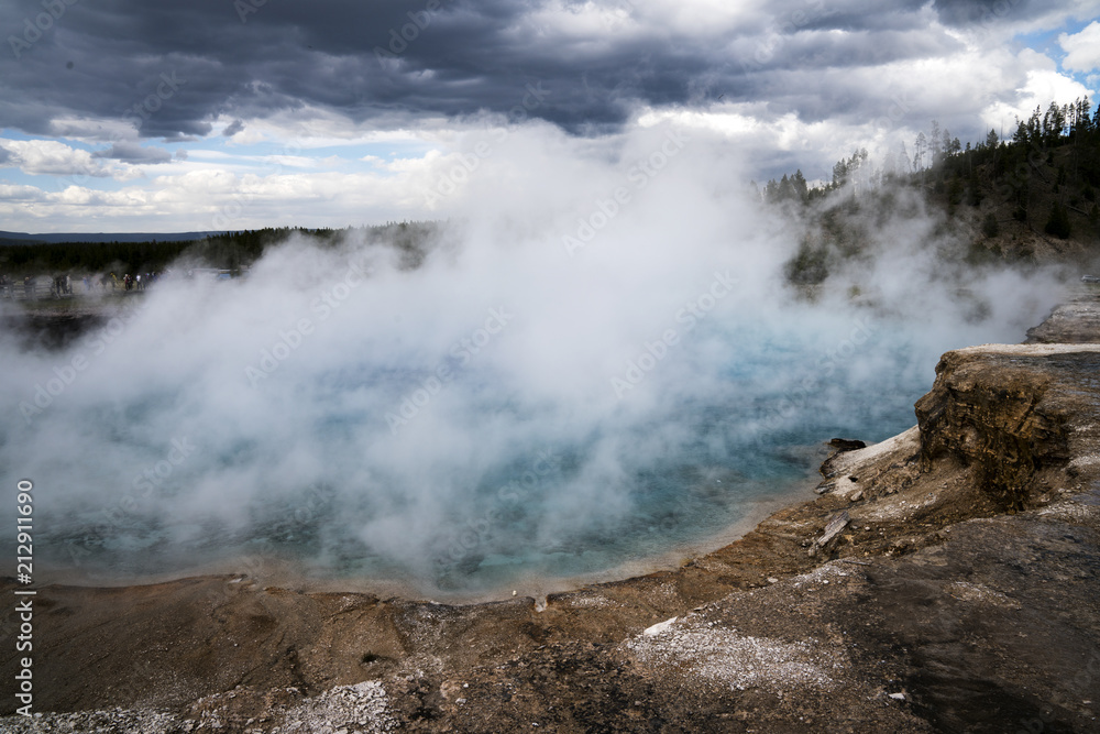 Blue Hot Spring, Yellowstone National Park, Wyoming, USA