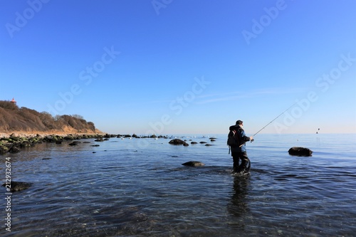 Meerforellen angeln im Frühling in Staberhuk auf Fehmarn an der Ostsee