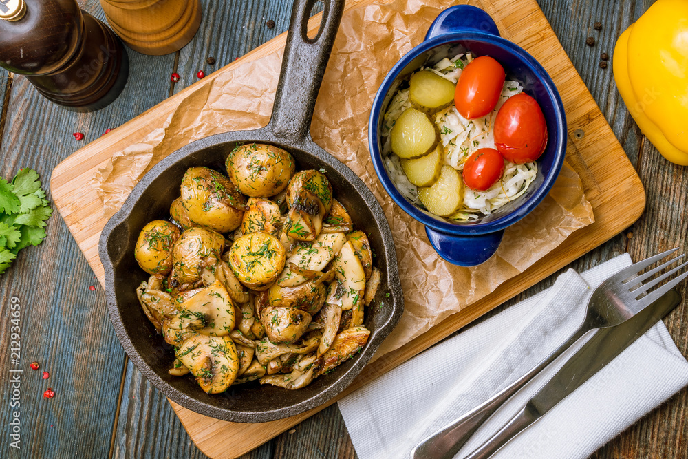 Fried potatoes with mushrooms Fried potatoes with mushrooms