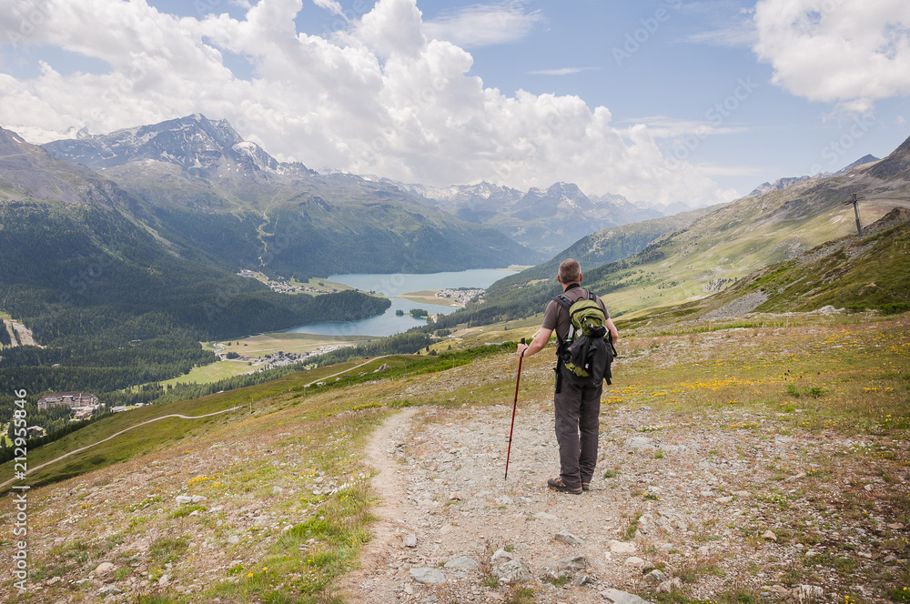 St. Moritz, Piz Nair, Wanderweg, Seenplatte, Oberengadin, Engadin, Alpen, Graubünden, Wanderer, Silvaplanersee, Surlej, Corvatsch, Sommer, Schweiz