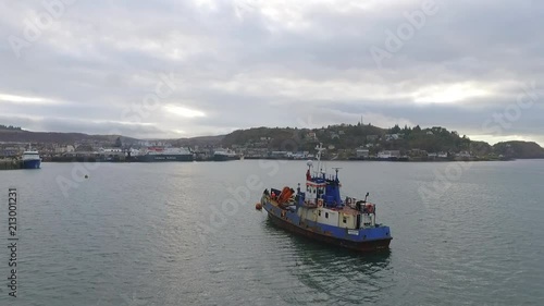 Wallpaper Mural A view looking across Oban Bay, Oban, Scotland.
Fishing trawler moored up in Oban Bay, the Atlantic Ocean. Torontodigital.ca
