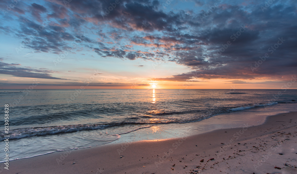 Obraz premium Sonnenuntergang am meer