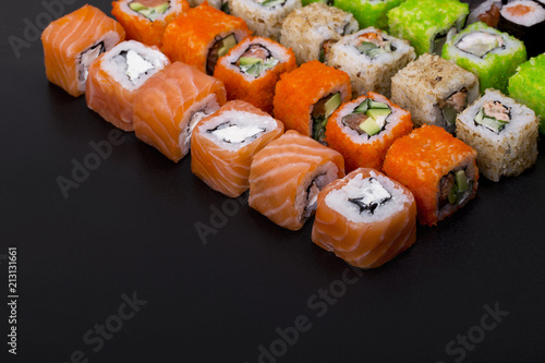  sushi rolls