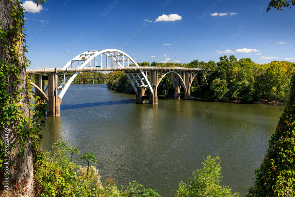 Fototapeta premium Historic Edmund Pettus Bridge, Selma, Alabama