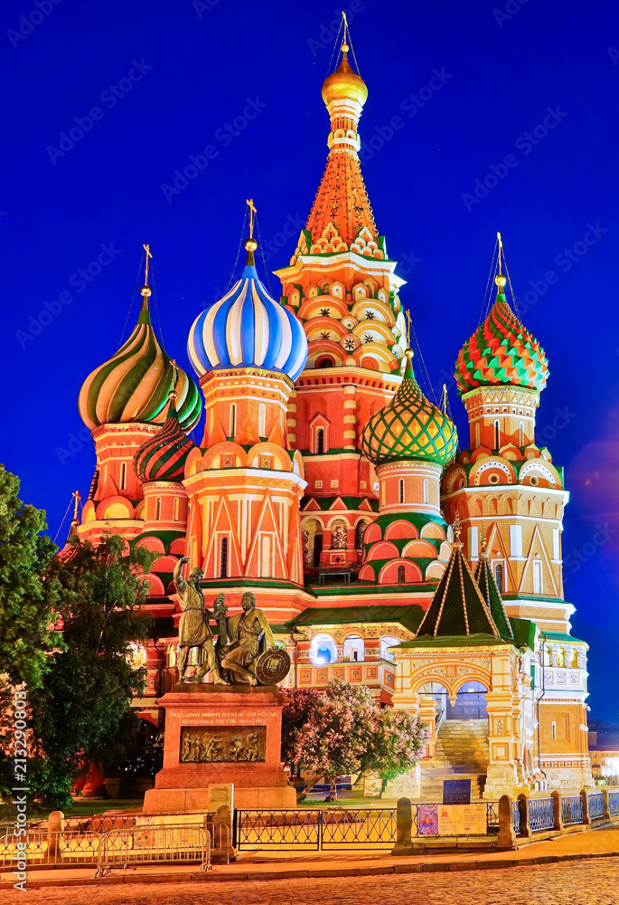 View of St. Basil's Cathedral on the Red Square at night in Moscow, Russia.